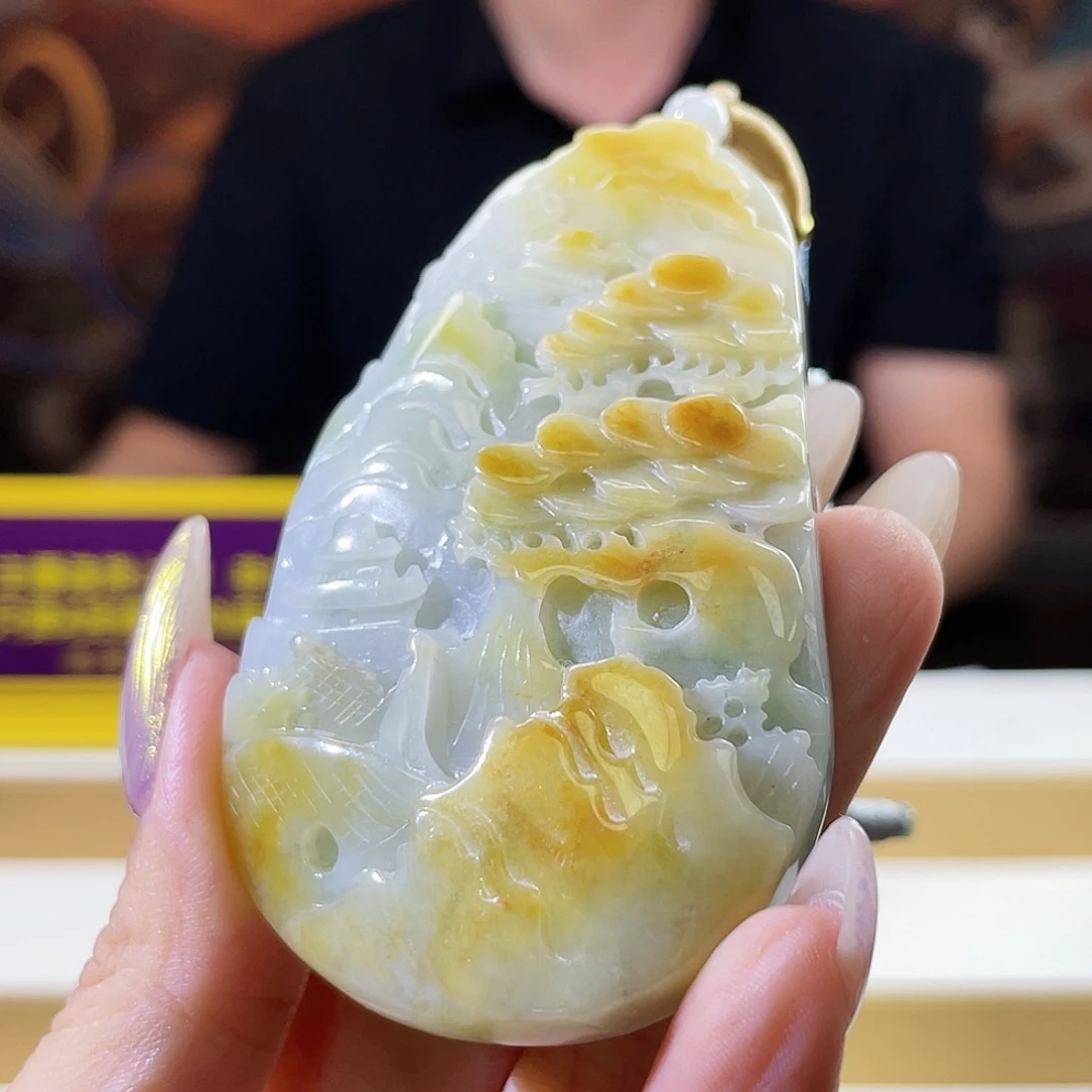 翡翠未镶嵌颈饰挂件