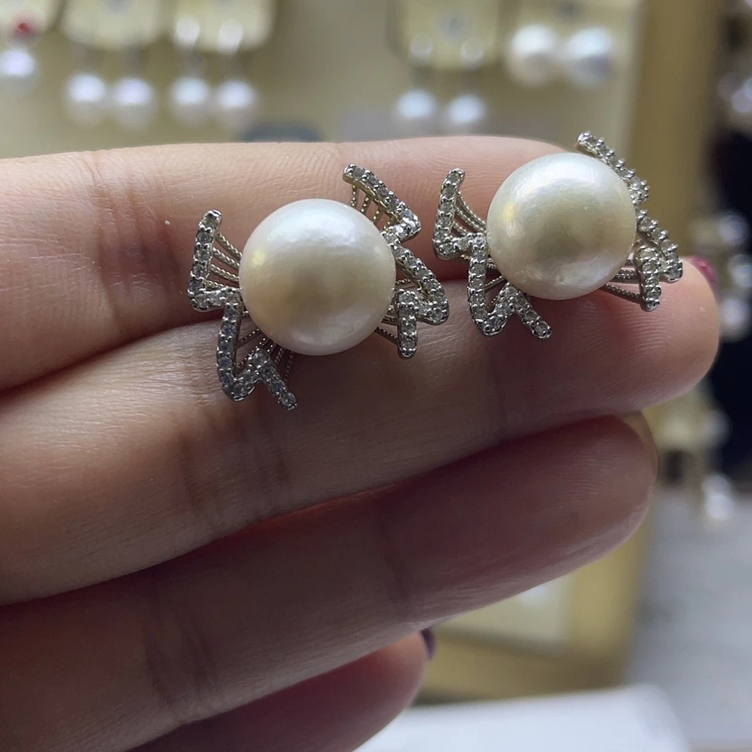 银S925镶嵌淡水珍珠耳饰