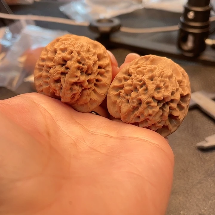 文玩核桃把件川*秦闷