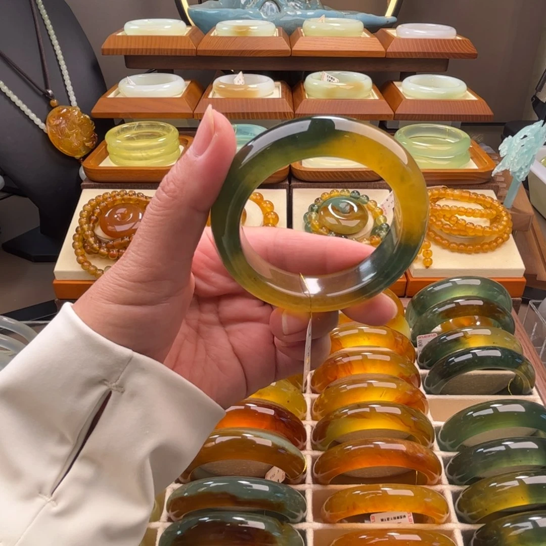 未镶嵌蛇纹石玉手镯54