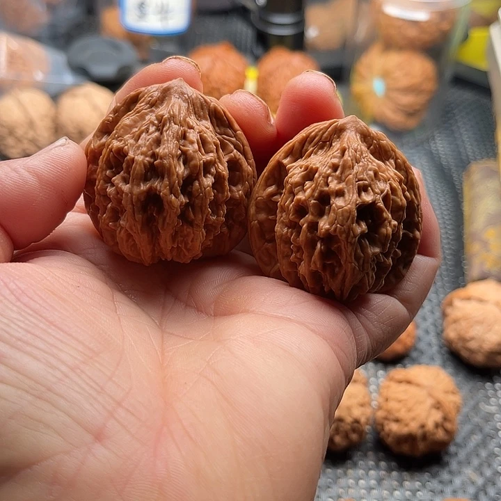 坏***头桃核把件特价核桃