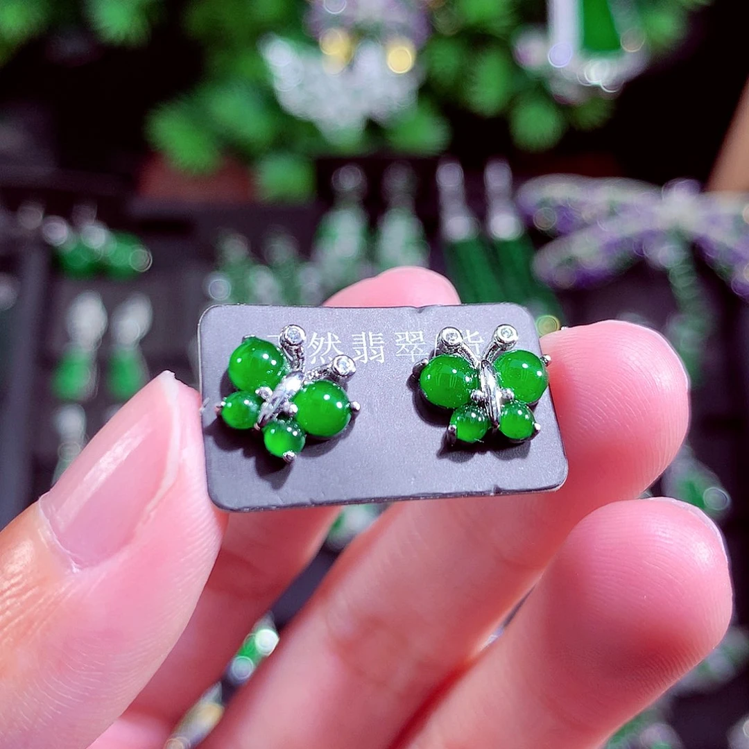 颈饰未镶嵌翡翠天然