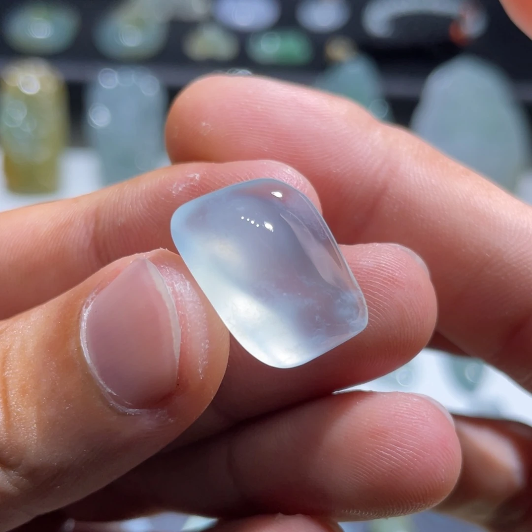 颈饰未镶嵌翡翠随形