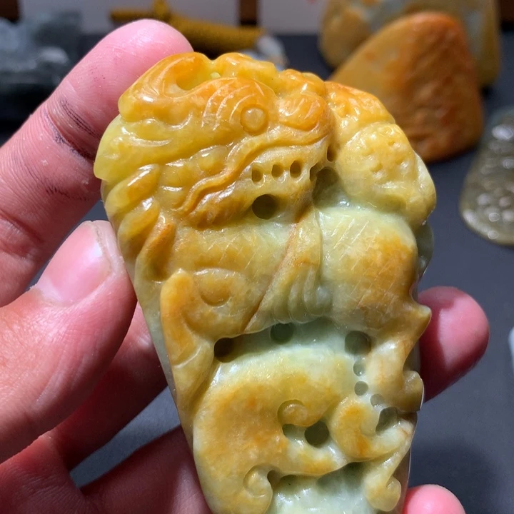 翡翠未镶嵌颈饰保真天然a货翡翠