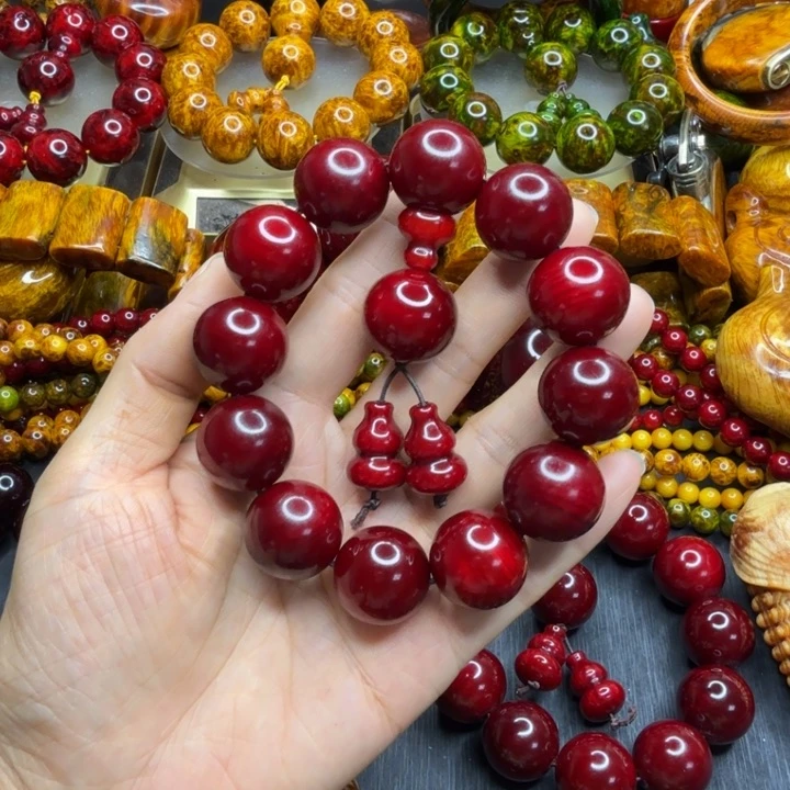 金丝楠琥珀木文玩手串