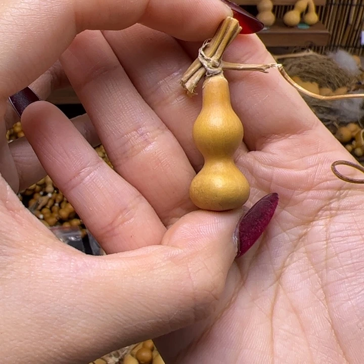 汝***筝哈哈哈哈哈哈哈哈