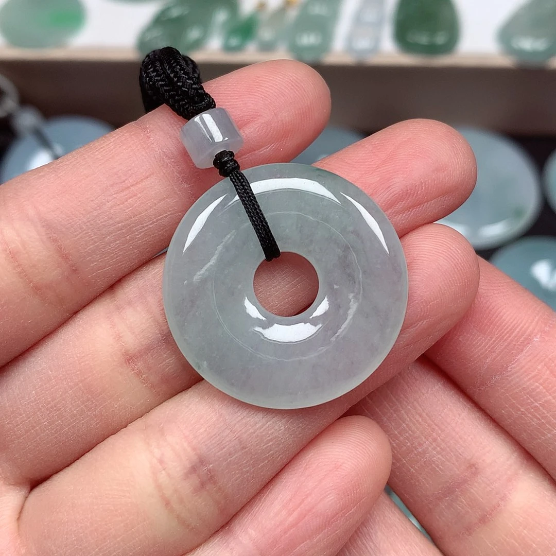 翡翠颈饰未镶嵌平安扣A