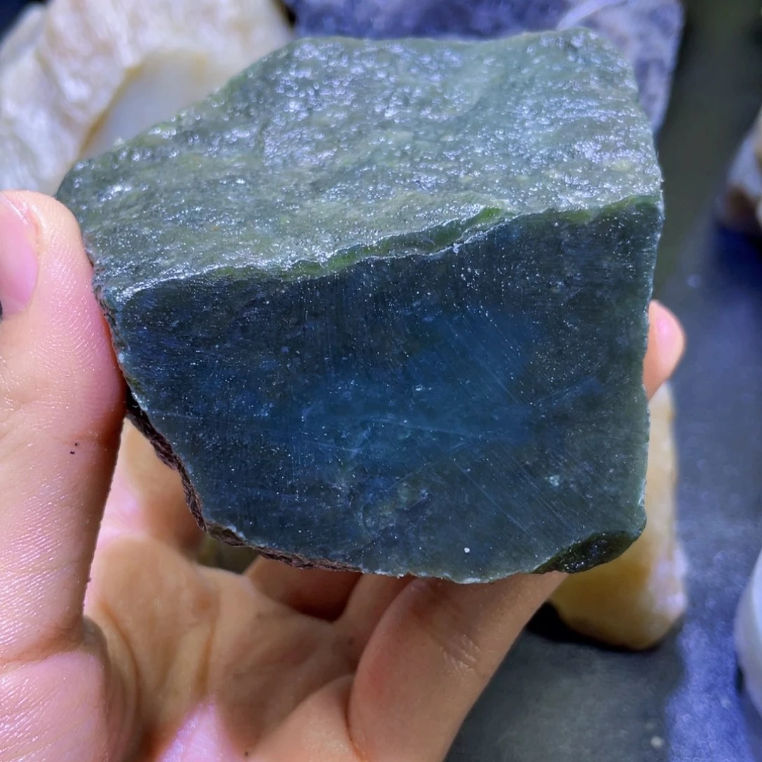 和田玉未镶嵌珠宝半成品