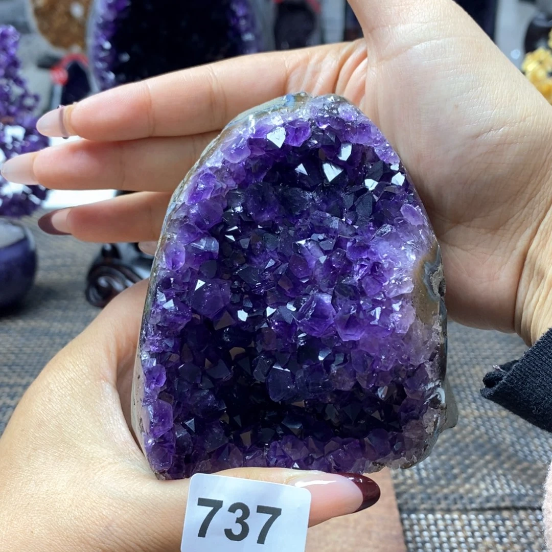 紫晶未镶嵌大型摆件（非配饰）