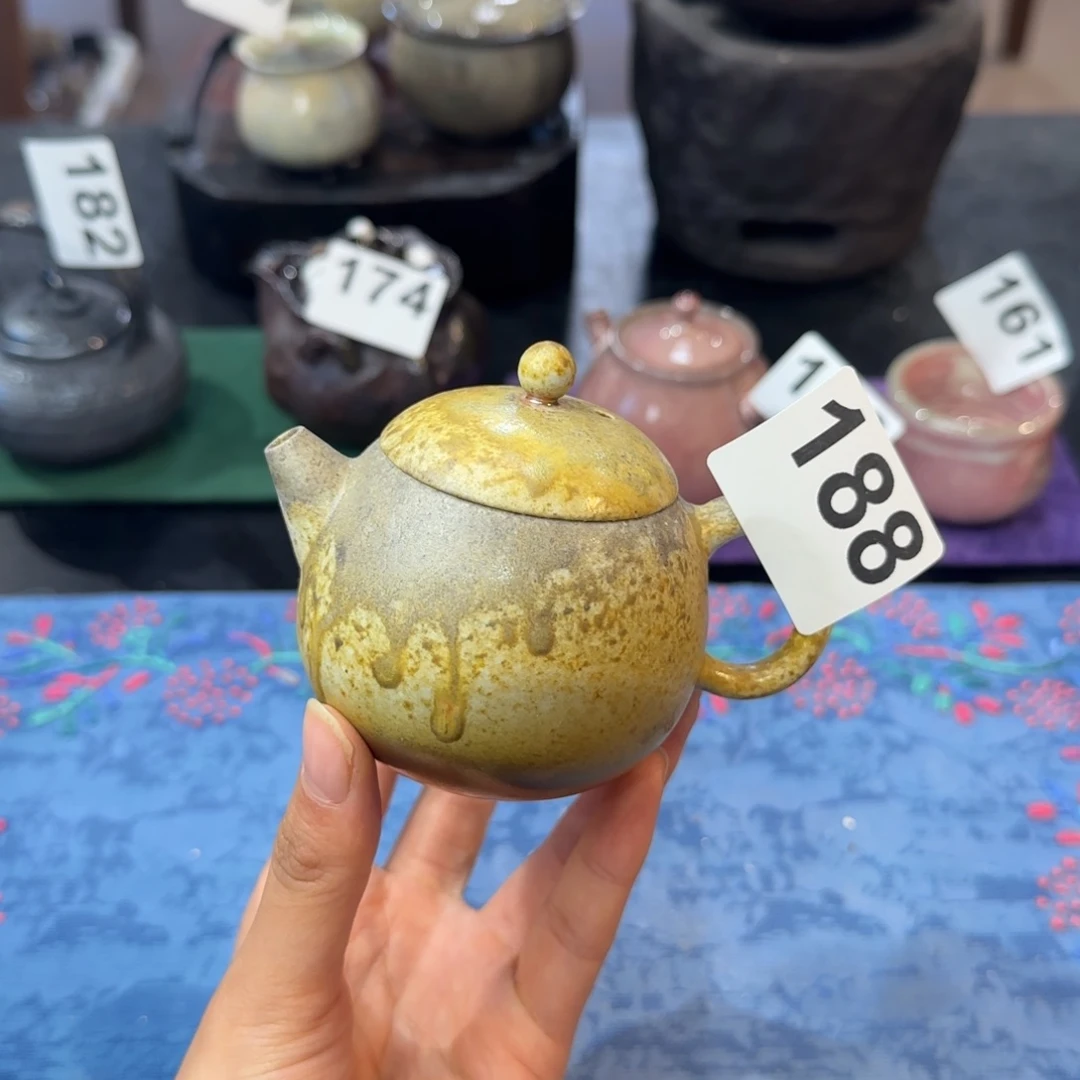 景德镇手作器皿正把