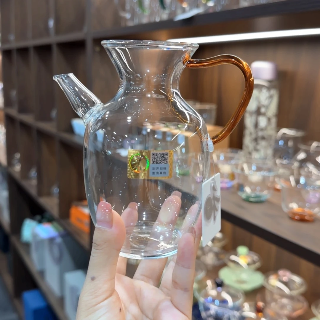 禾器昭然琥珀色。。。