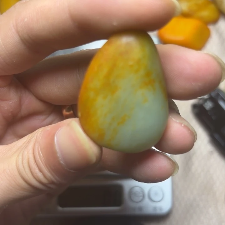 和田玉未镶嵌吊坠(不含链)