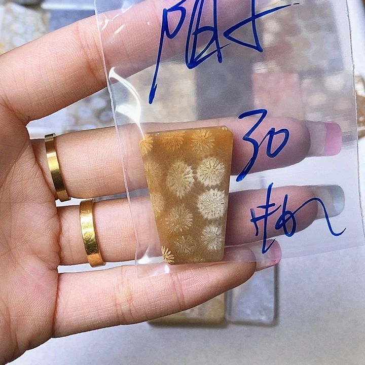 硅化玉颈饰合金阳*