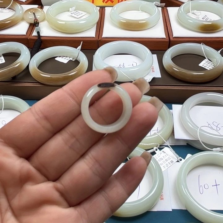 和田玉戒指未镶嵌