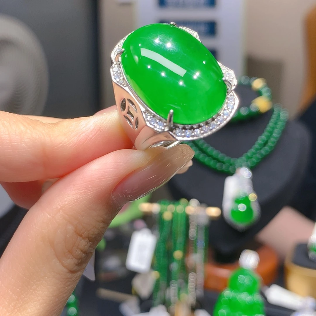【闪购商品】银S925镶嵌戒指翡翠7柒姐