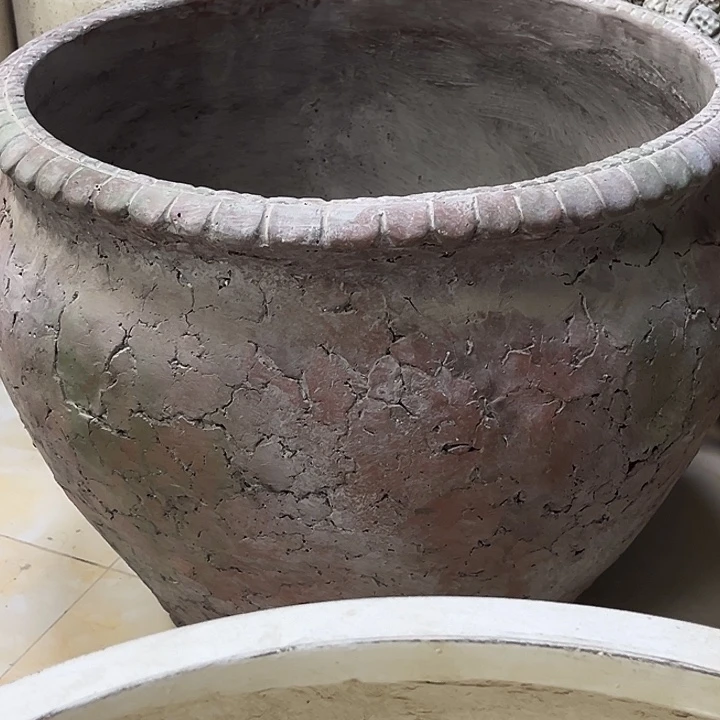 z***梅复古黑色花盆0136