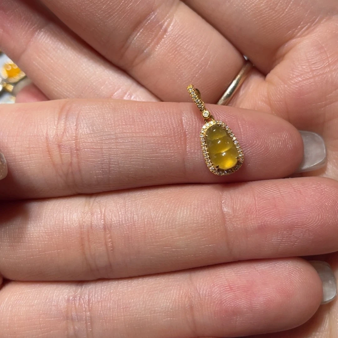 吊坠(不含链)18K金镶嵌翡翠