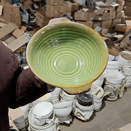 绿泥盘子碗茶壶啥都有