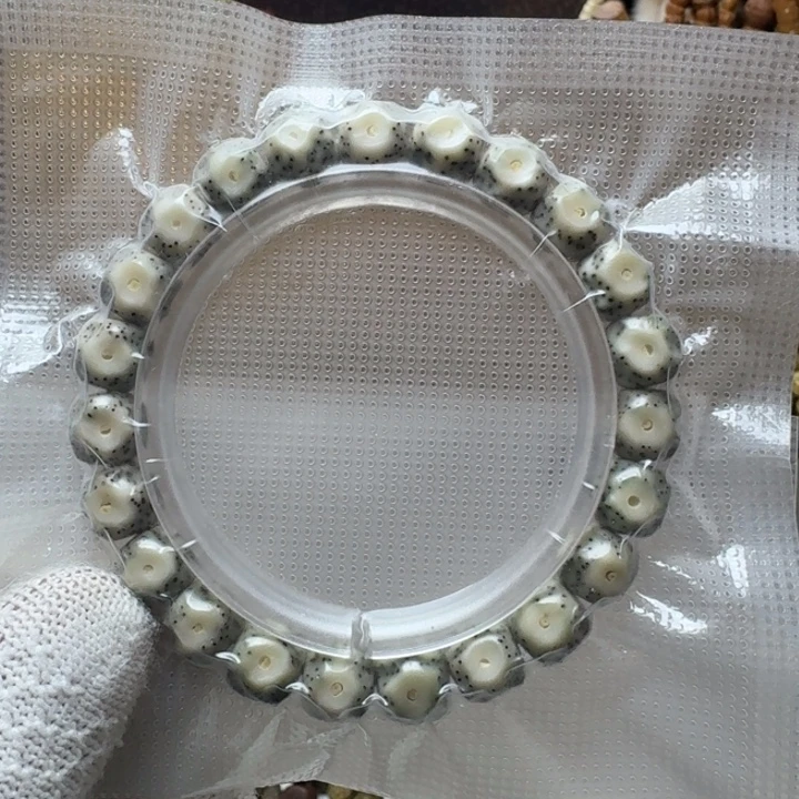 手串星月菩提4号车尺寸9.8石玉无相单圈