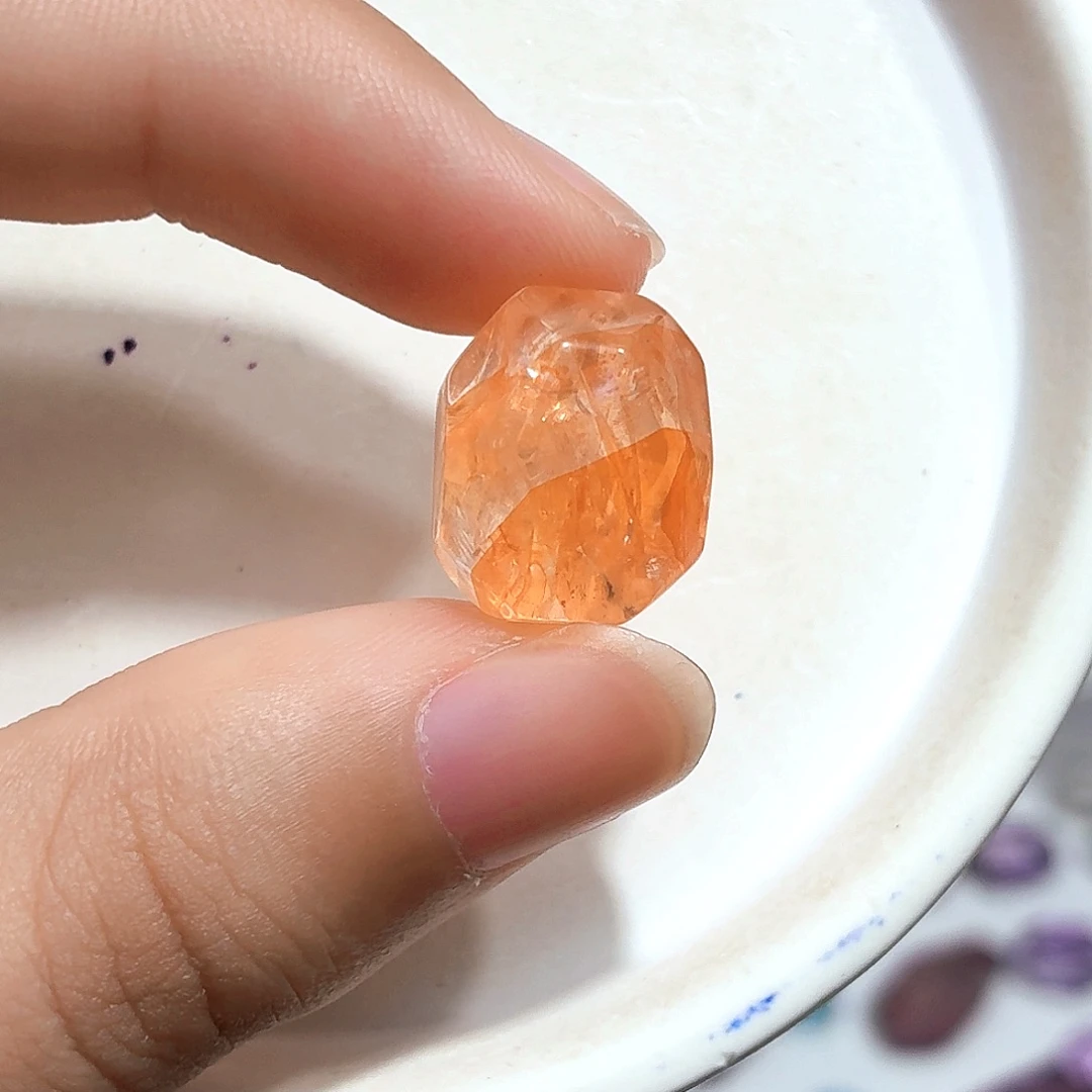 珠宝半成品未镶嵌水晶胶花随型打孔不退换