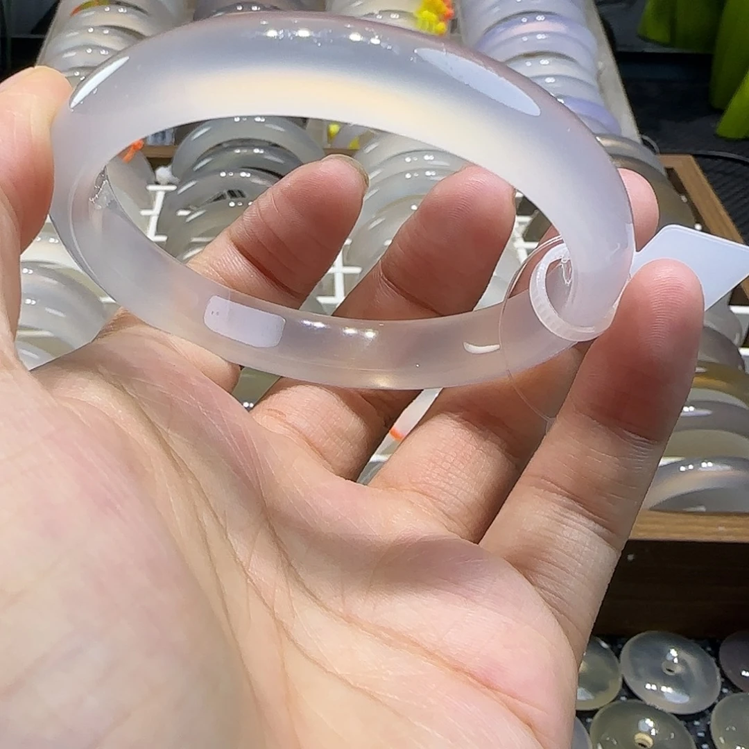 玛瑙/玉髓未镶嵌手镯58白冰