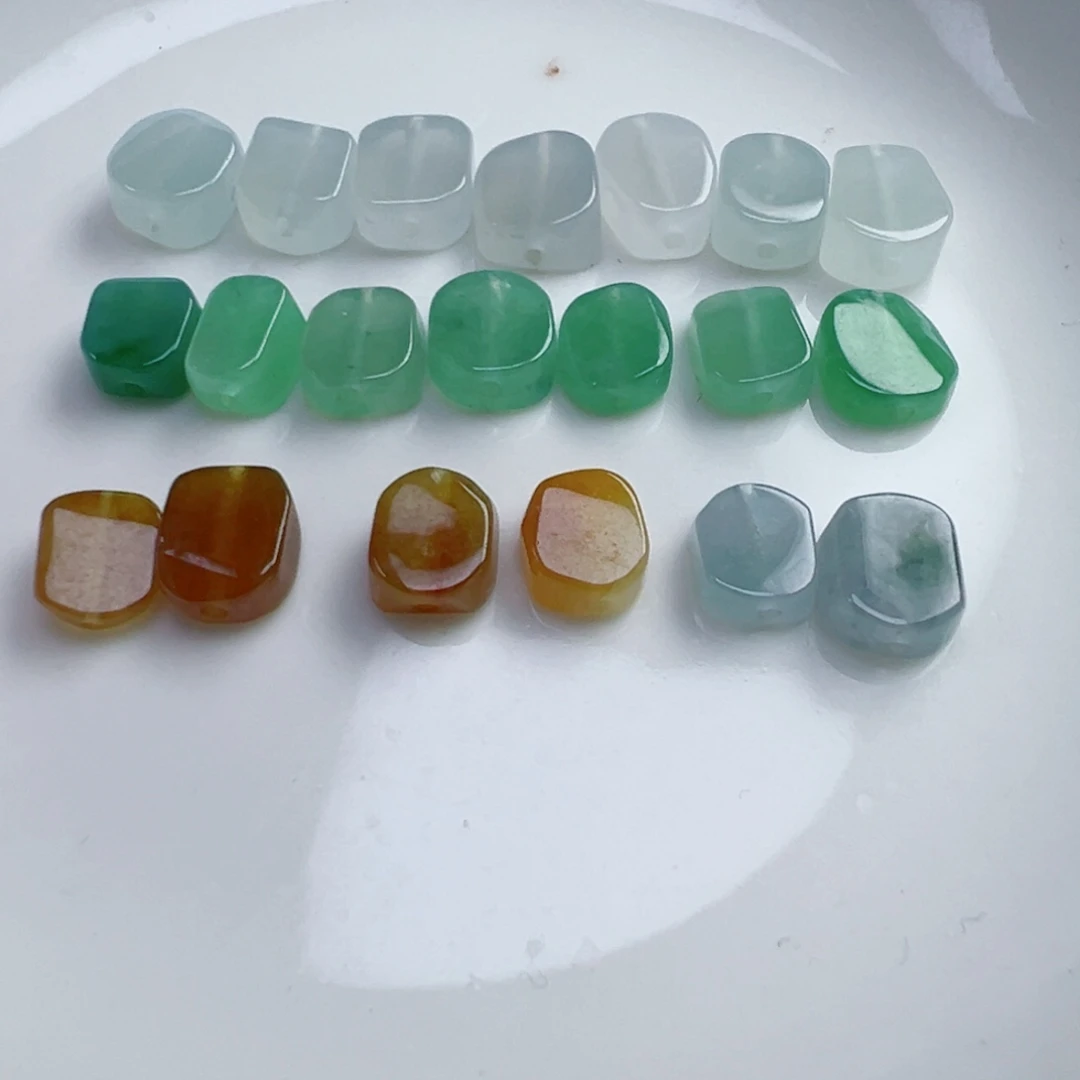 翡翠散珠冰方块一个