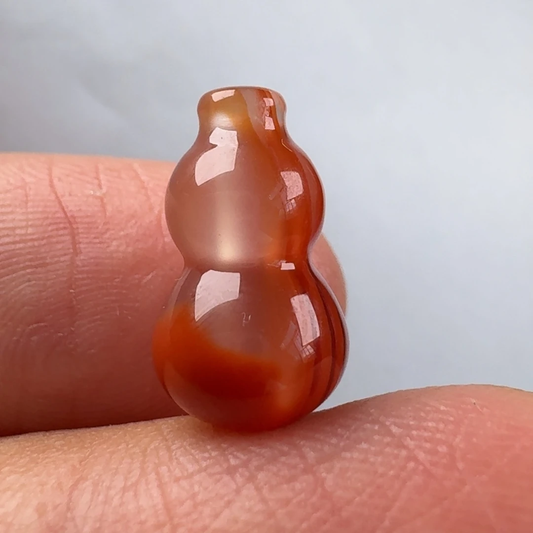 铮***扬南红玛瑙未镶嵌葫芦