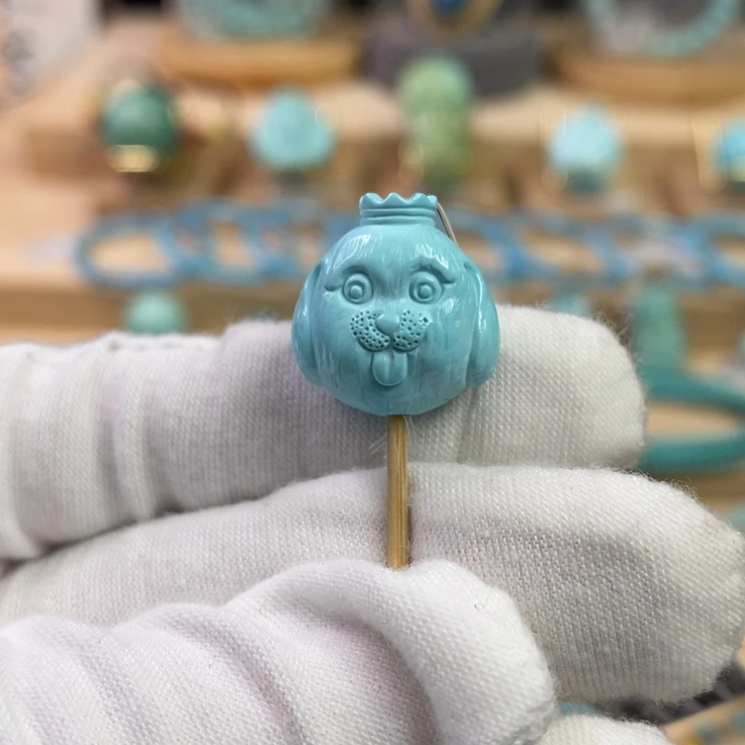 绿松石未镶嵌珠宝奇石