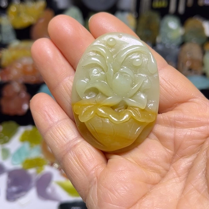 蛇纹石玉未镶嵌项圈