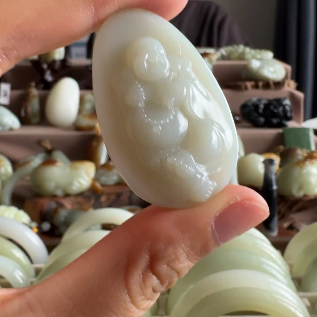 和田玉（糖玉）未镶嵌颈饰