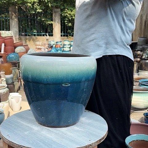 口28高30瑕疵一个盆子。