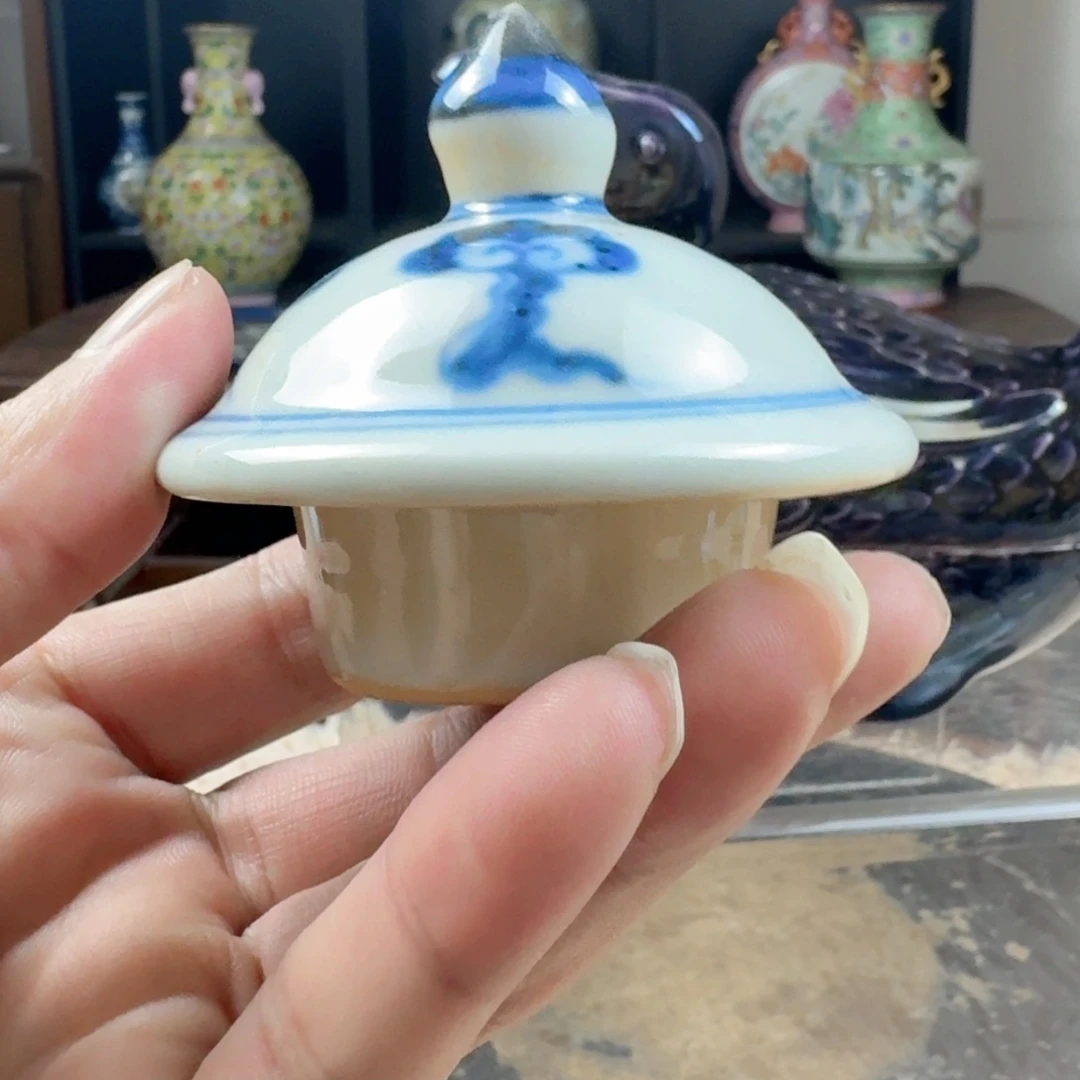好****安青花盖子摆件