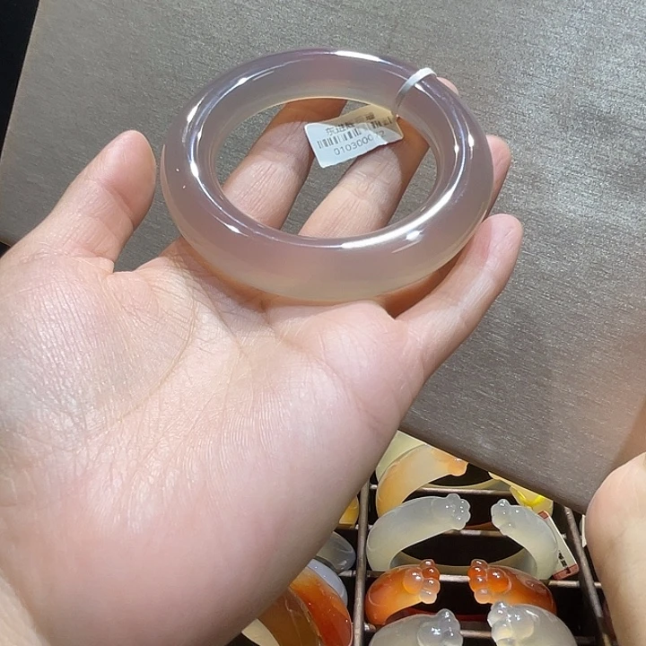 玛瑙/玉髓未镶嵌手镯