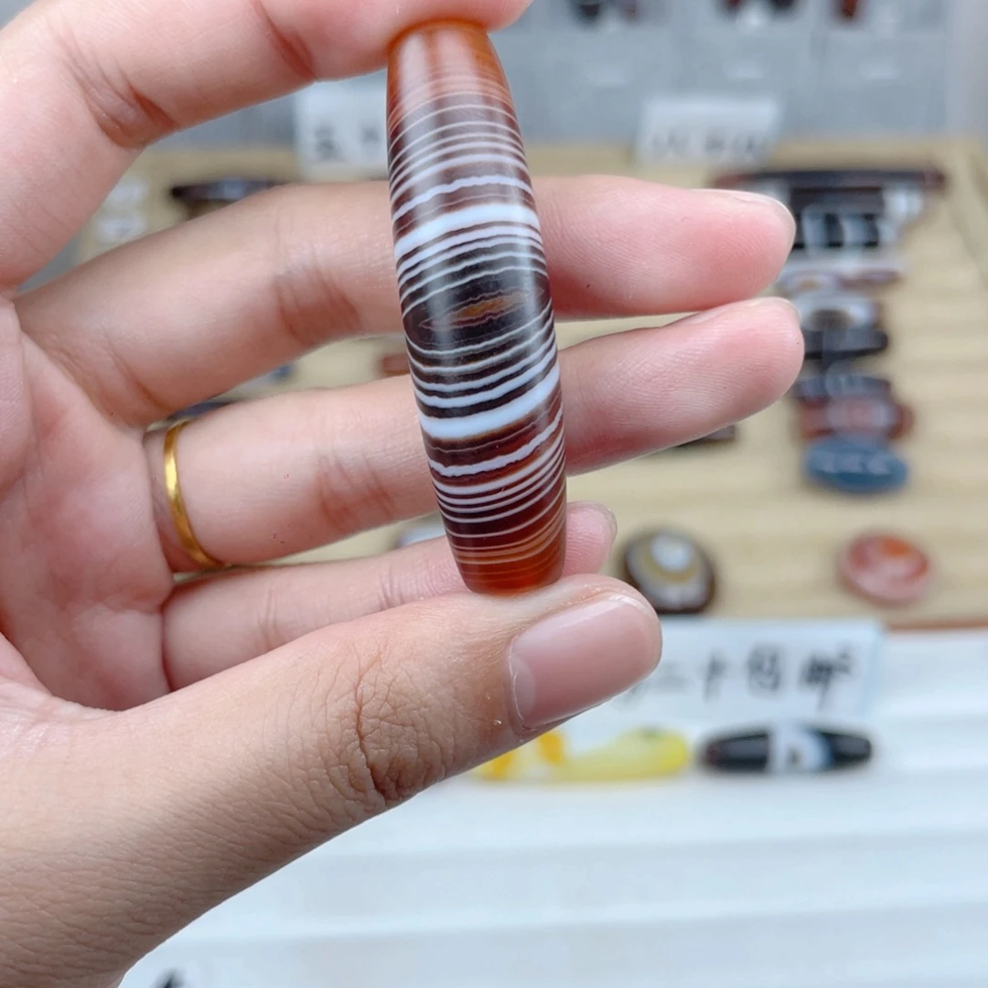 燕***哥玛瑙/玉髓颈饰未镶嵌