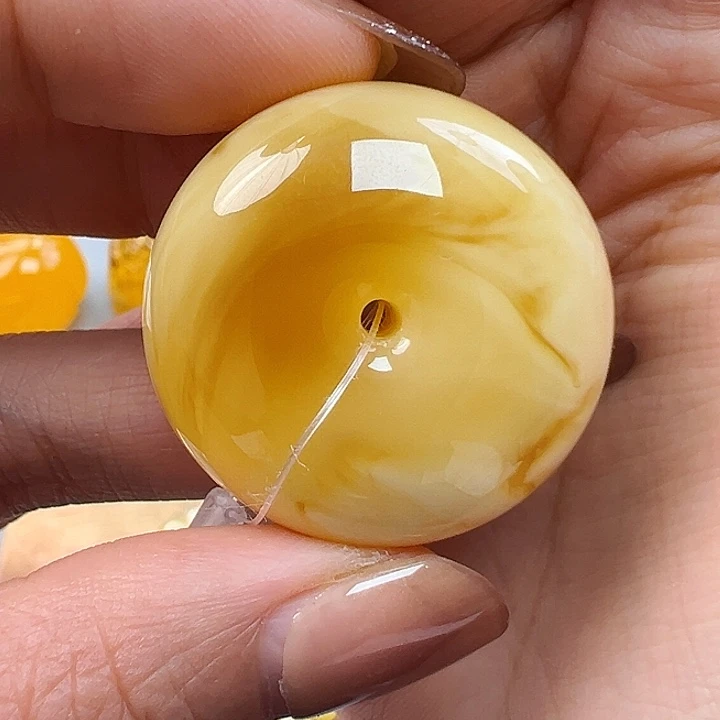 蜜蜡未镶嵌珠宝奇石