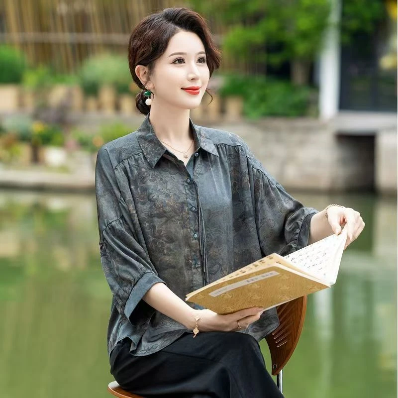 高端衬衫2025中老年大码新款加大加宽女上衣宽松夏季妈妈装开衬衣