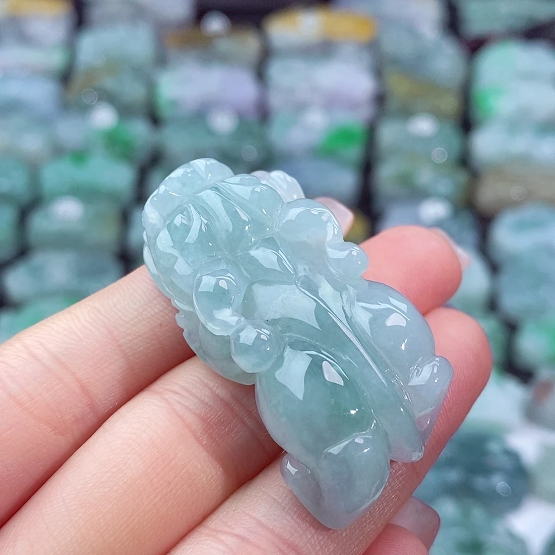 颈饰未镶嵌翡翠天然