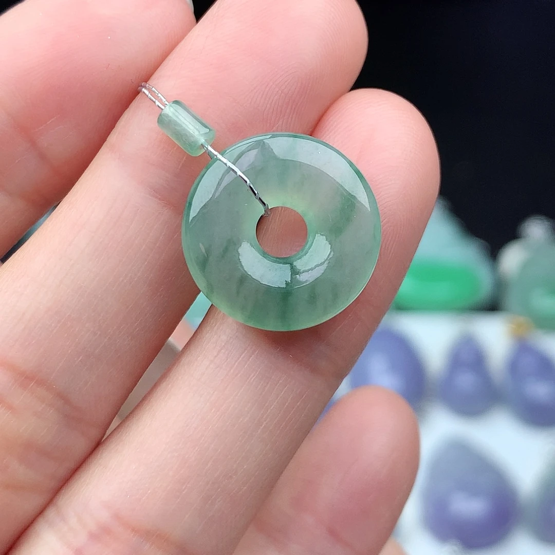 翡翠未镶嵌吊坠(不含链)翡翠