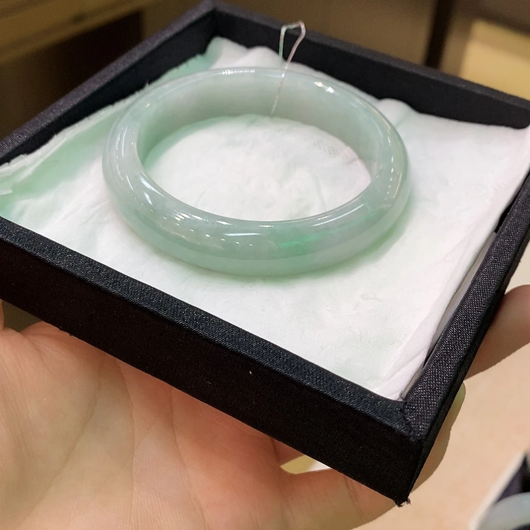 翡翠未镶嵌手镯0779