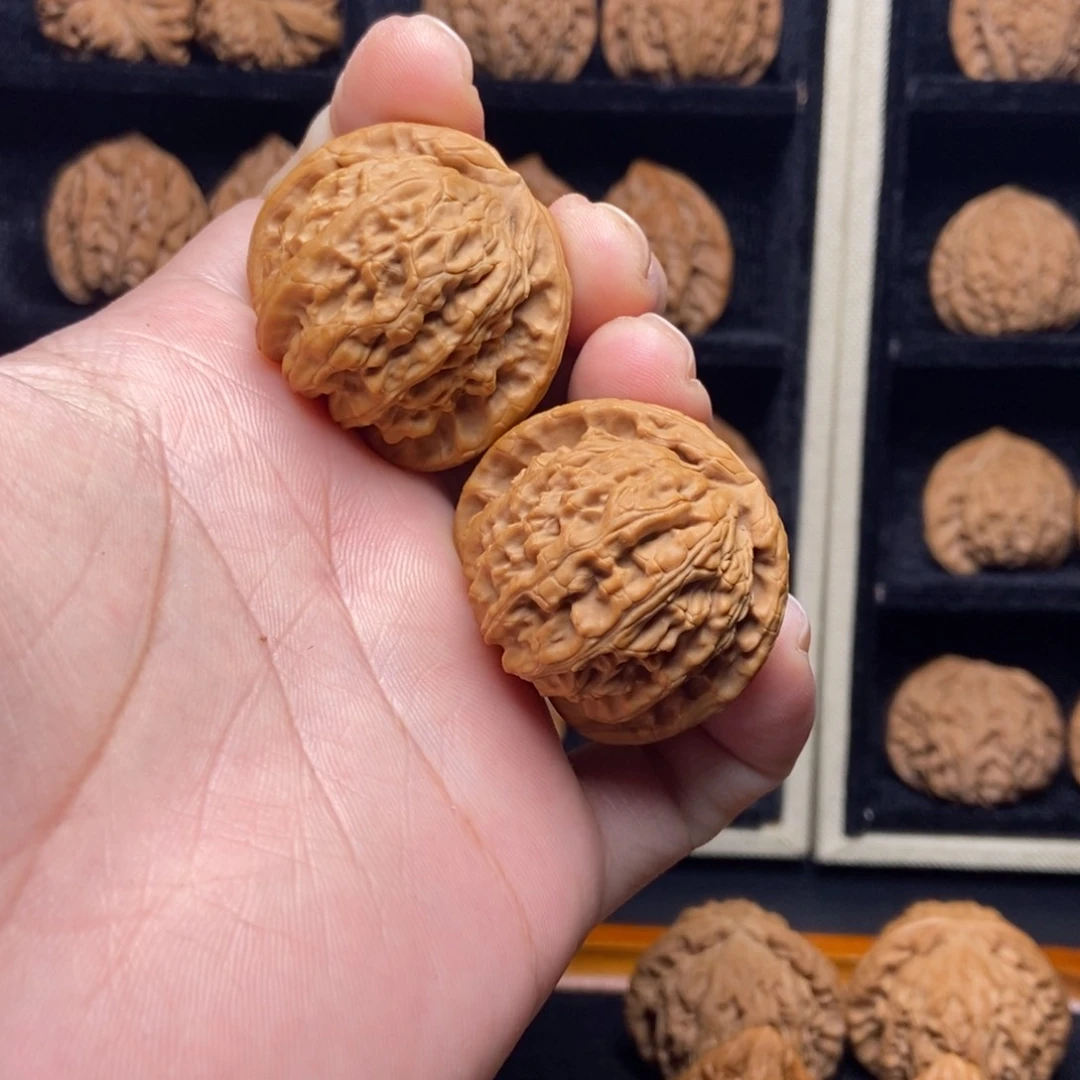 吊坠文玩核桃401全品白狮子