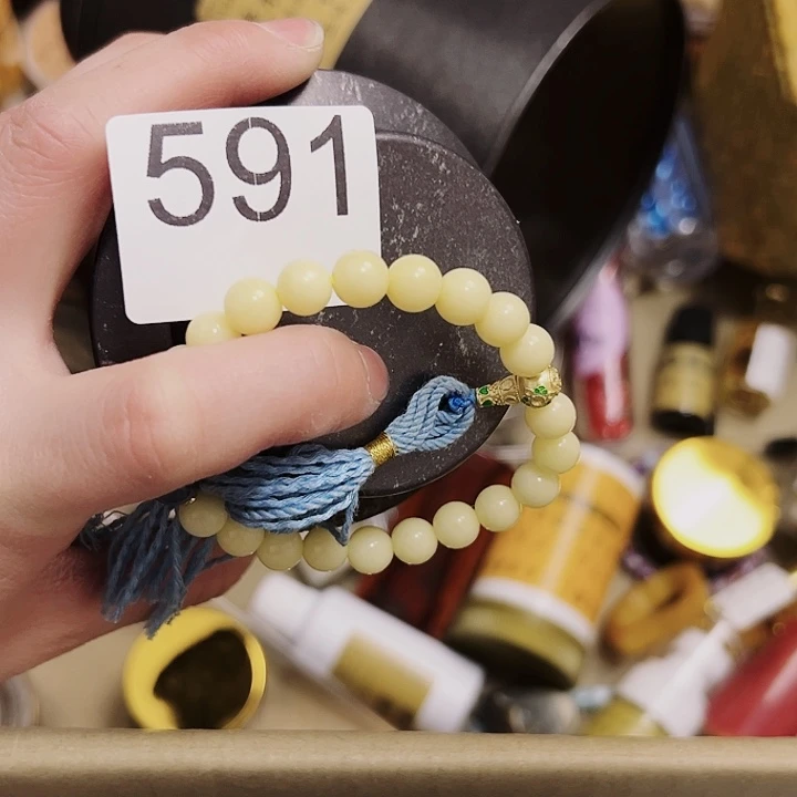 柏香籽/百香籽吊坠萨*啦