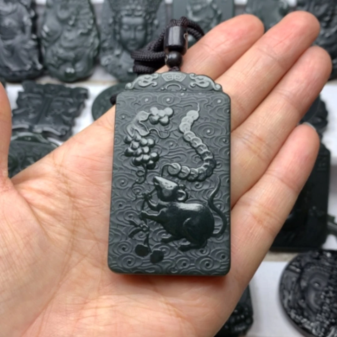 【闪购商品】颈饰未镶嵌和田玉双面雕刻