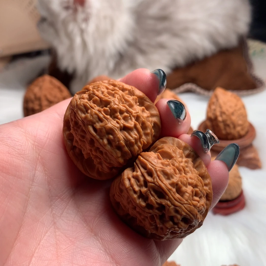 文玩核桃把件36三角白