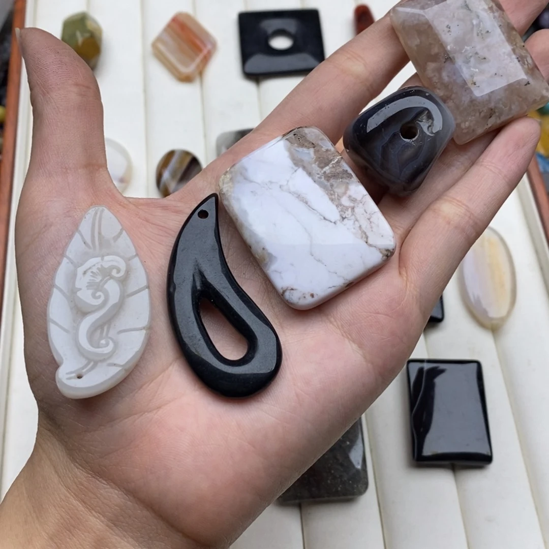 聆***圈玛瑙/玉髓未镶嵌珠宝半成品213