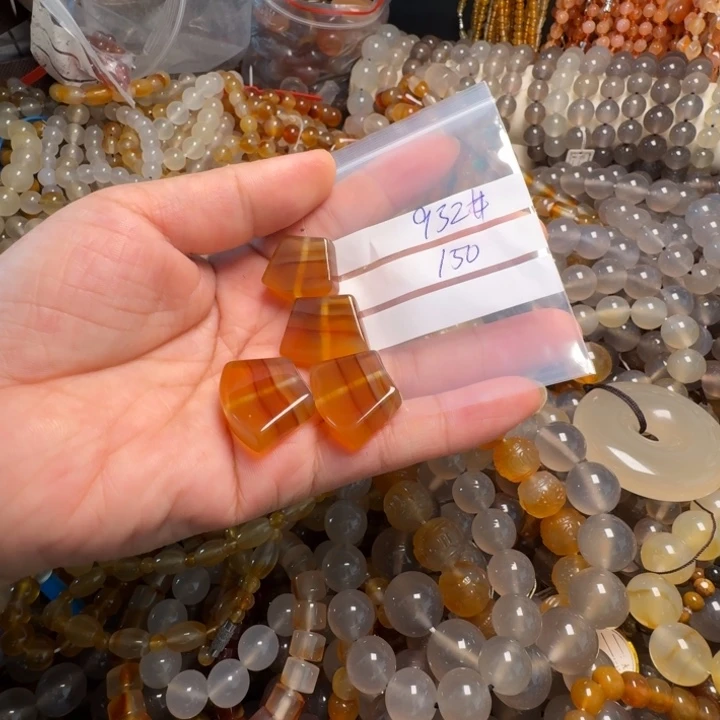 玛瑙/玉髓颈饰未镶嵌子**清932