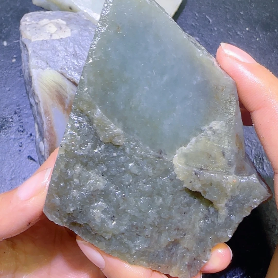 和田玉未镶嵌珠宝半成品