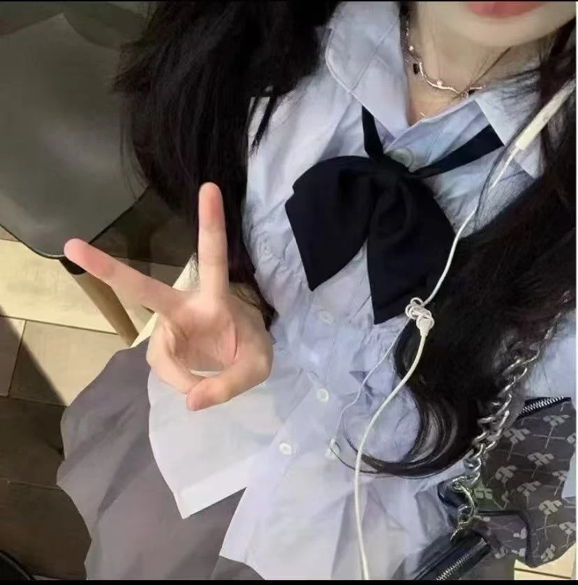 【甜甜推荐】学院风蓝色短袖衬衫女夏季遮肉显瘦设计感灰色半裙套装
