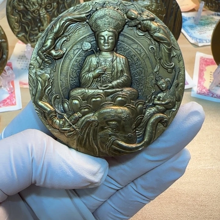 其他普通金属峨眉山铜章一枚