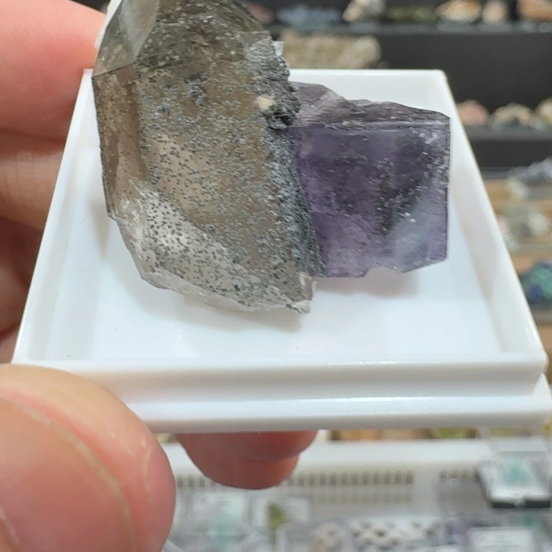 月下珠宝严选矿物