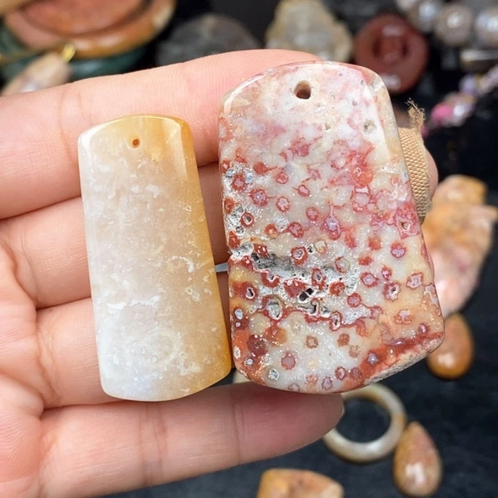 硅化珊瑚（珊瑚玉）手镯足银镀金镶嵌